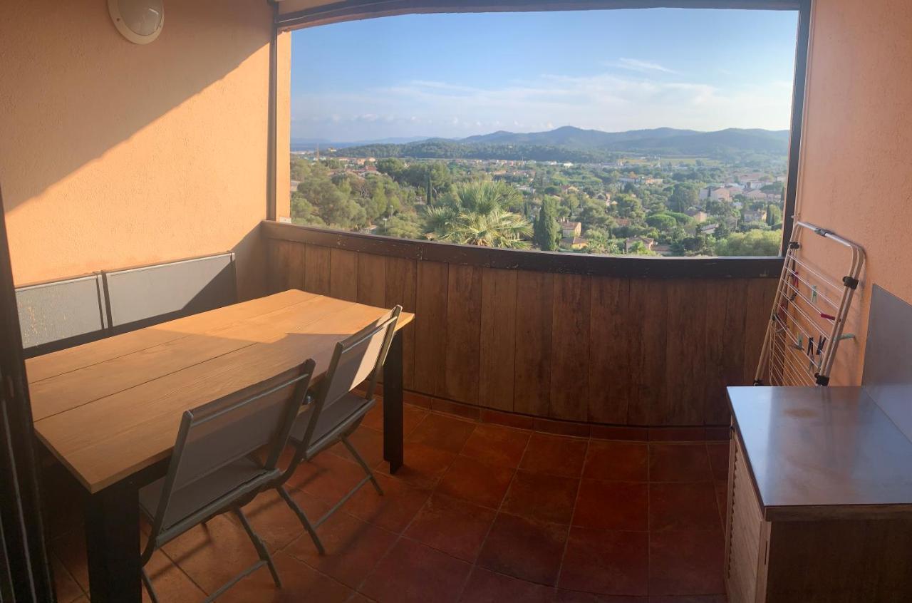Superbe Duplex 35M2 Vue Mer Avec Piscine Bormes-les-Mimosas Esterno foto